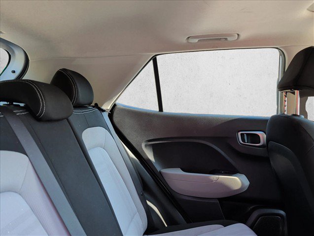 Used 2025 Hyundai Venue SEL FWD image 22
