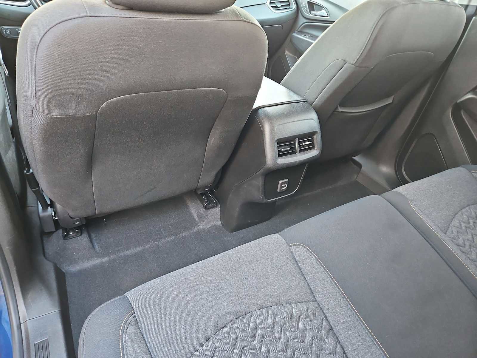 Used 2022 Chevrolet Equinox LT image 18