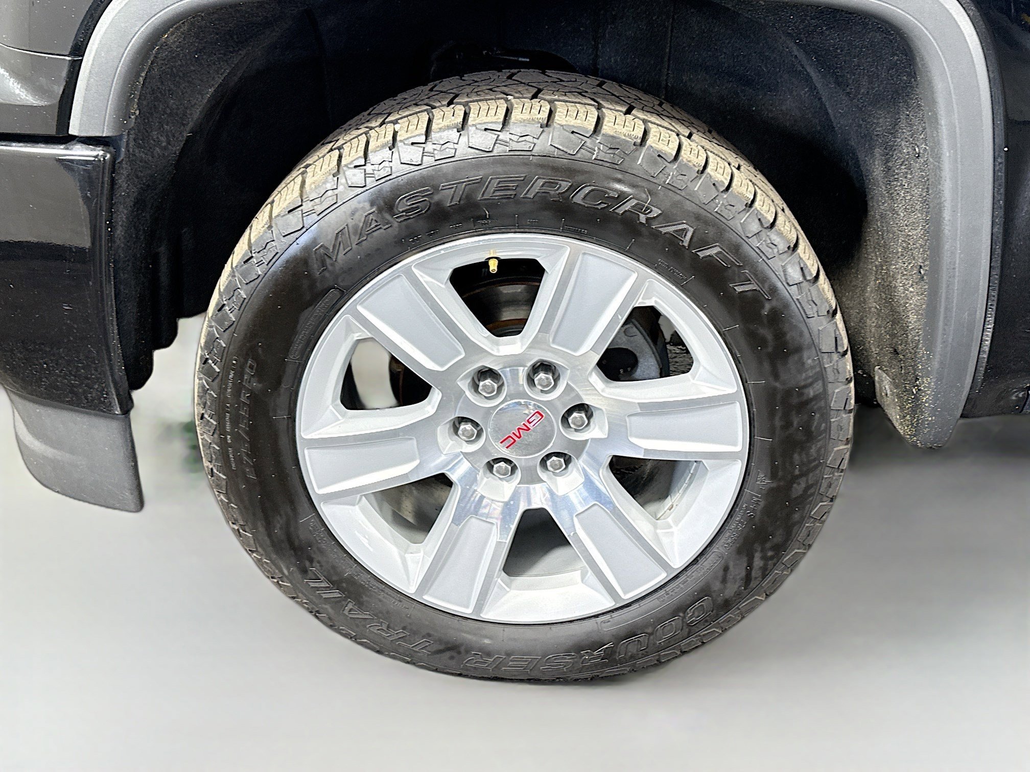 Used 2018 GMC Sierra 1500 SLE w/ SLE Value Package AWD/4WD image 36