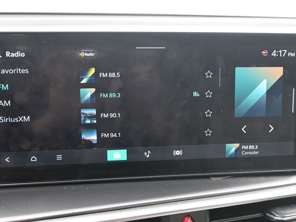 Certified 2025 Kia Sorento EX image 19