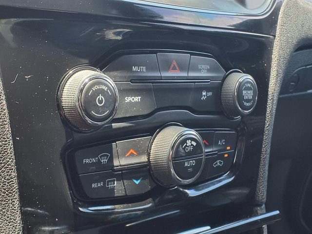 Used 2017 Chrysler 300 S RWD image 25