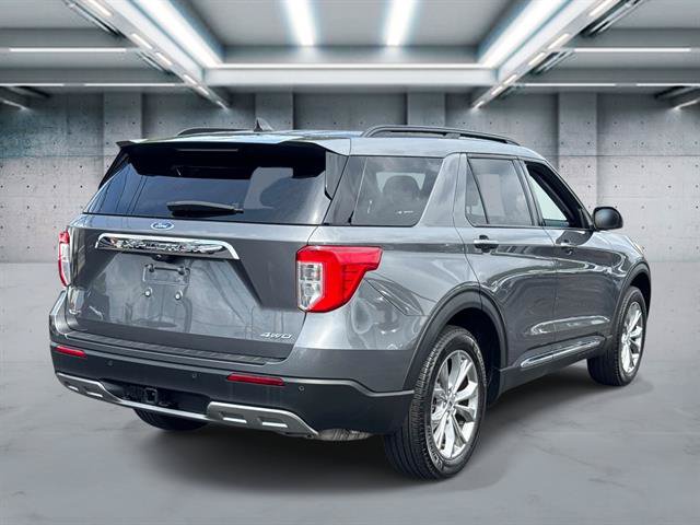 Used 2023 Ford Explorer XLT w/ Equipment Group 202A AWD/4WD image 27