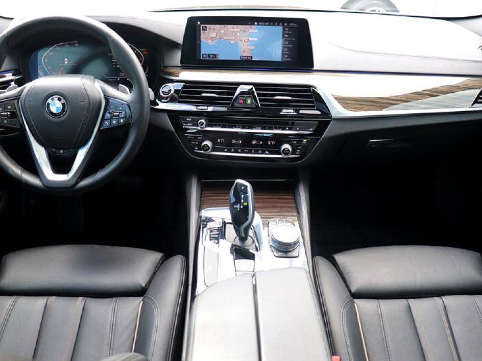 Used 2020 BMW 530i image 15