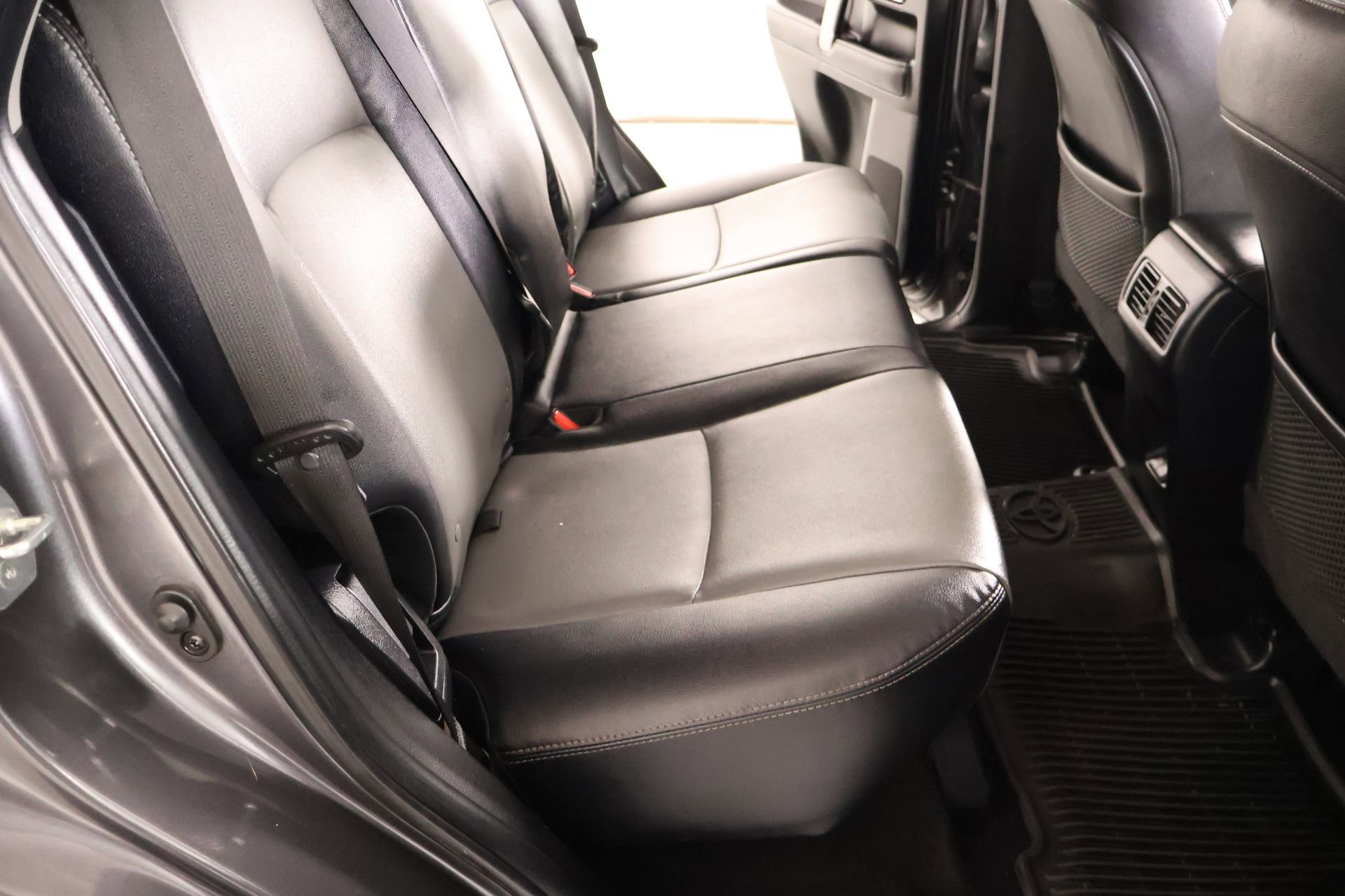 Used 2023 Toyota 4Runner SR5 Premium w/ Moonroof Package AWD/4WD image 16