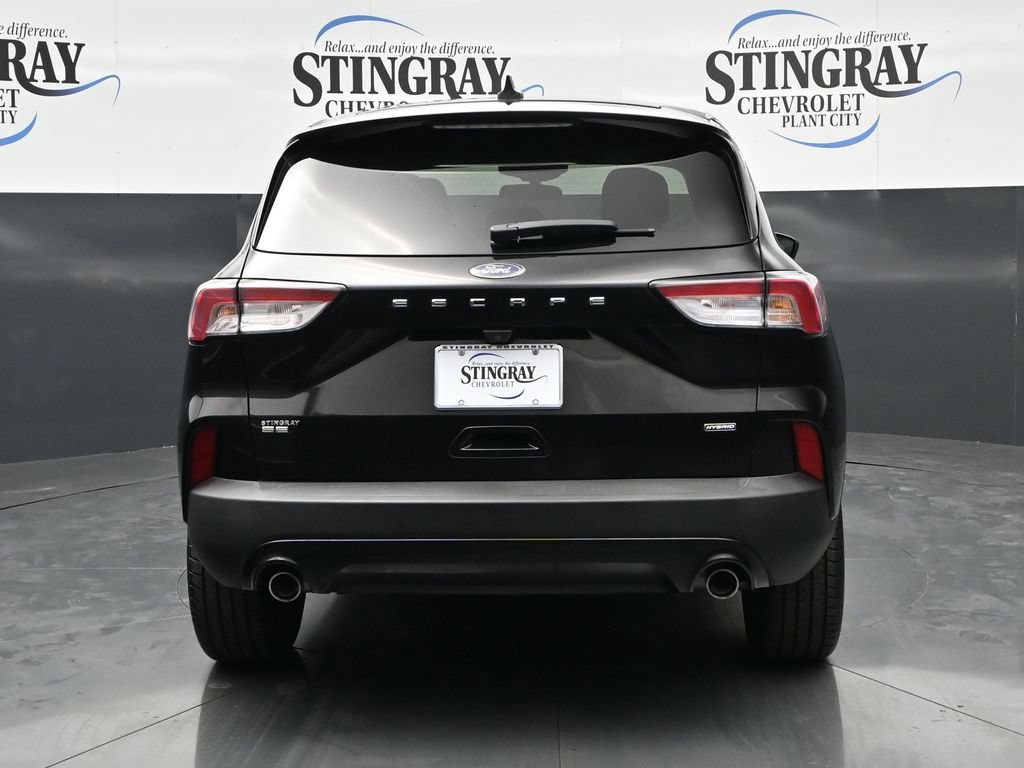 Used 2022 Ford Escape SE w/ SE Sport Appearance Package FWD image 6