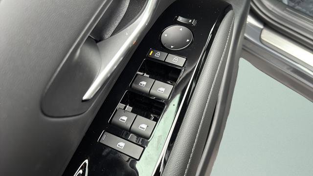 New 2026 Hyundai Tucson Limited AWD/4WD image 12