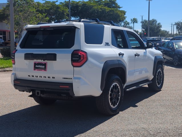 Certified 2025 Toyota 4Runner TRD Off-Road AWD/4WD image 5