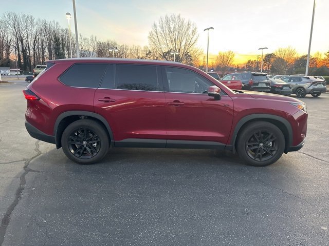 Used 2025 Toyota Grand Highlander FWD image 2