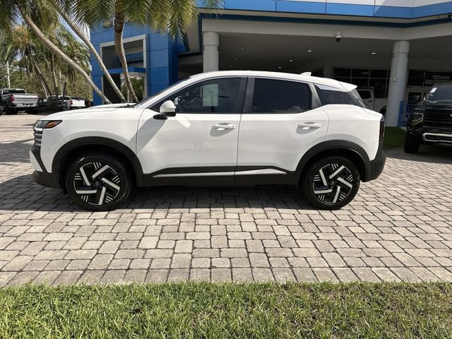 Used 2025 Nissan Kicks SV FWD image 31