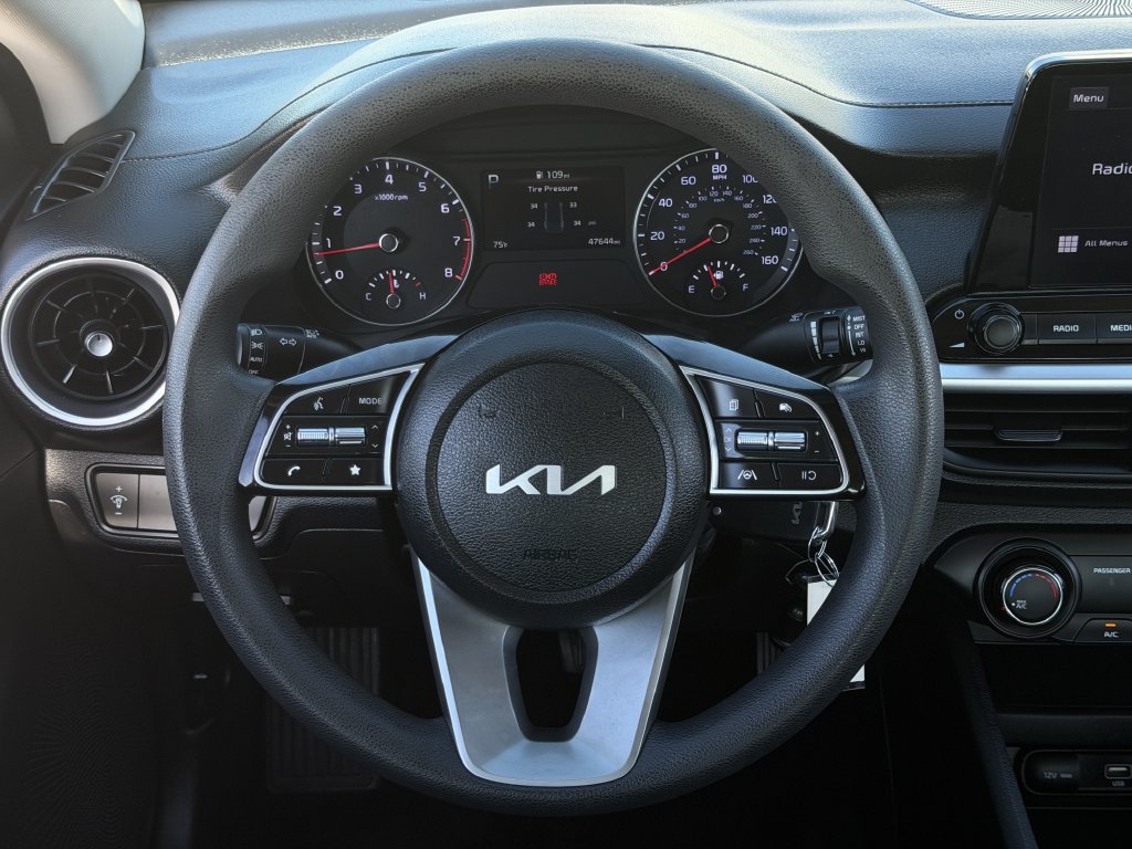 Used 2022 Kia Forte LXS FWD image 12