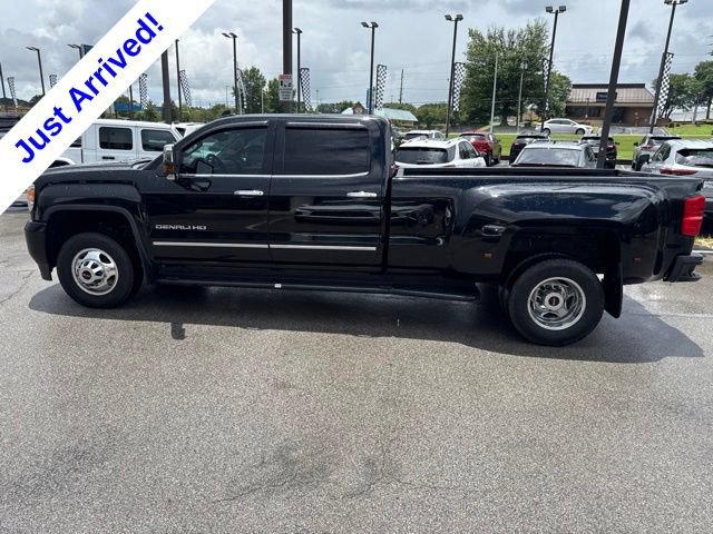 Used 2015 GMC Sierra 3500 Denali w/ Duramax Plus Package AWD/4WD image 6