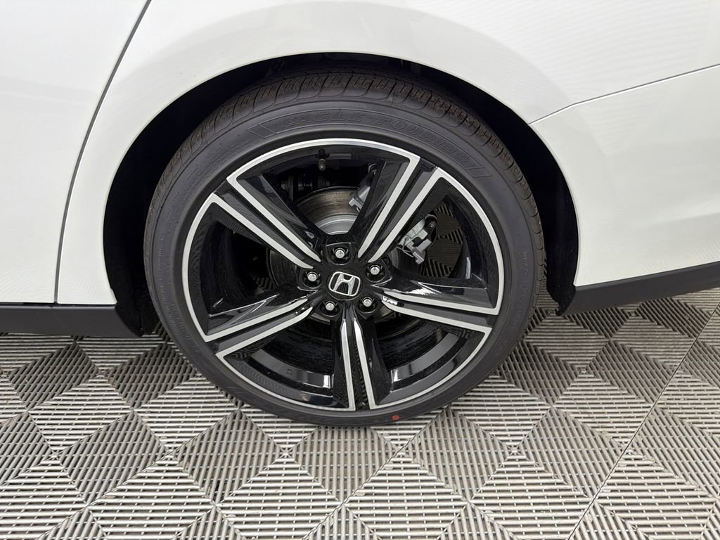 Used 2026 Honda Accord SE image 19