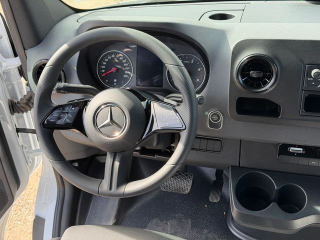 New 2026 Mercedes-Benz Sprinter 2500 image 21
