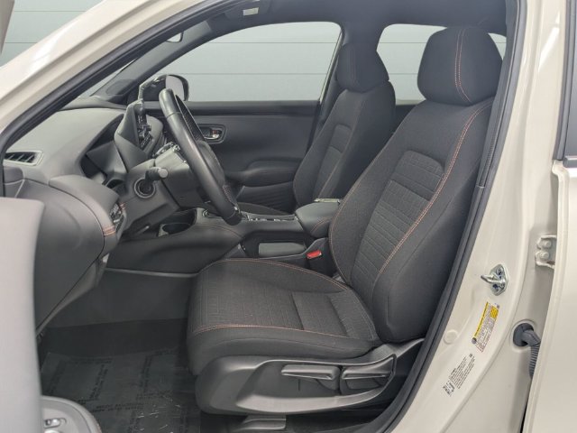 Certified 2025 Honda HR-V Sport image 12
