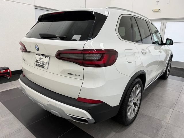 Used 2021 BMW X5 xDrive40i w/ Convenience Package AWD/4WD image 2