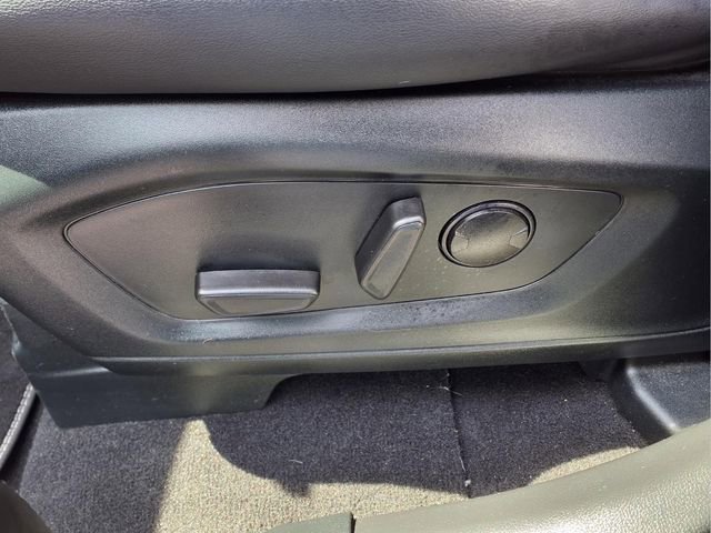 Used 2024 Ford Explorer XLT w/ Equipment Group 202A AWD/4WD image 20