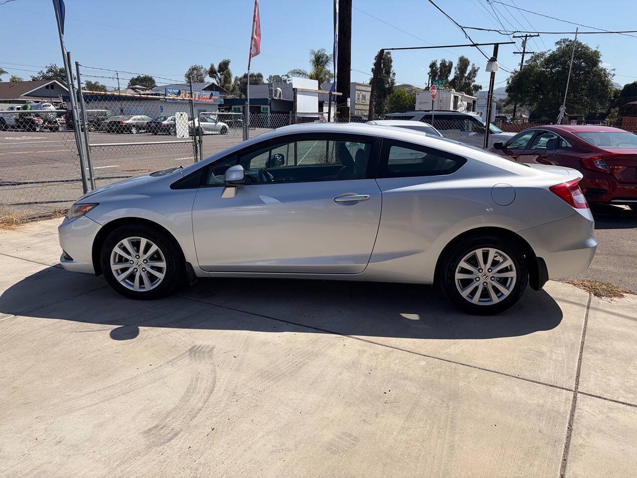 Used 2012 Honda Civic EX-L image 2