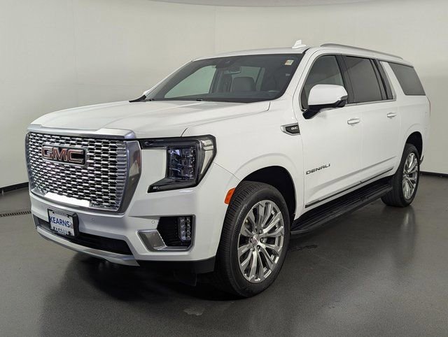 Used 2024 GMC Yukon XL Denali image 4