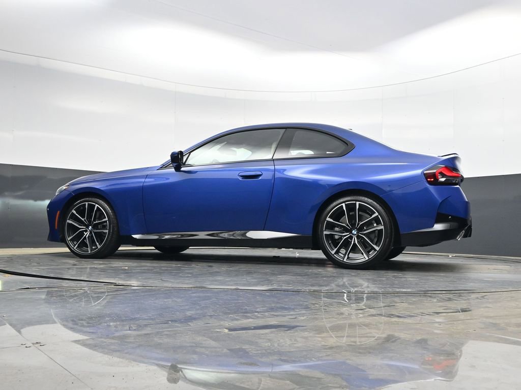 Used 2024 BMW 230i Coupe w/ M Sport Package RWD image 32