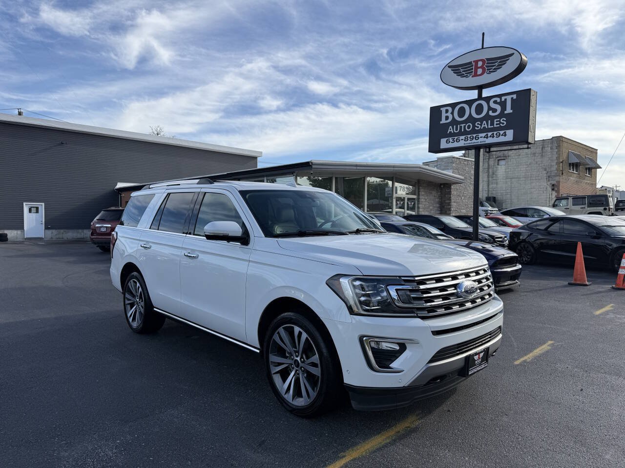 Used 2020 Ford Expedition Limited w/ Equipment Group 302A AWD/4WD image 1