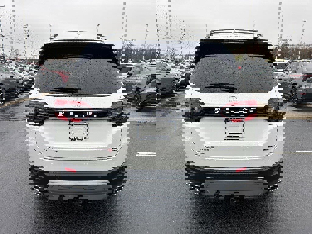 Used 2025 Honda Pilot Touring image 21