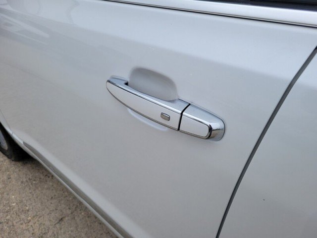 Used 2022 GMC Acadia Denali w/ Denali Ultimate Package image 10