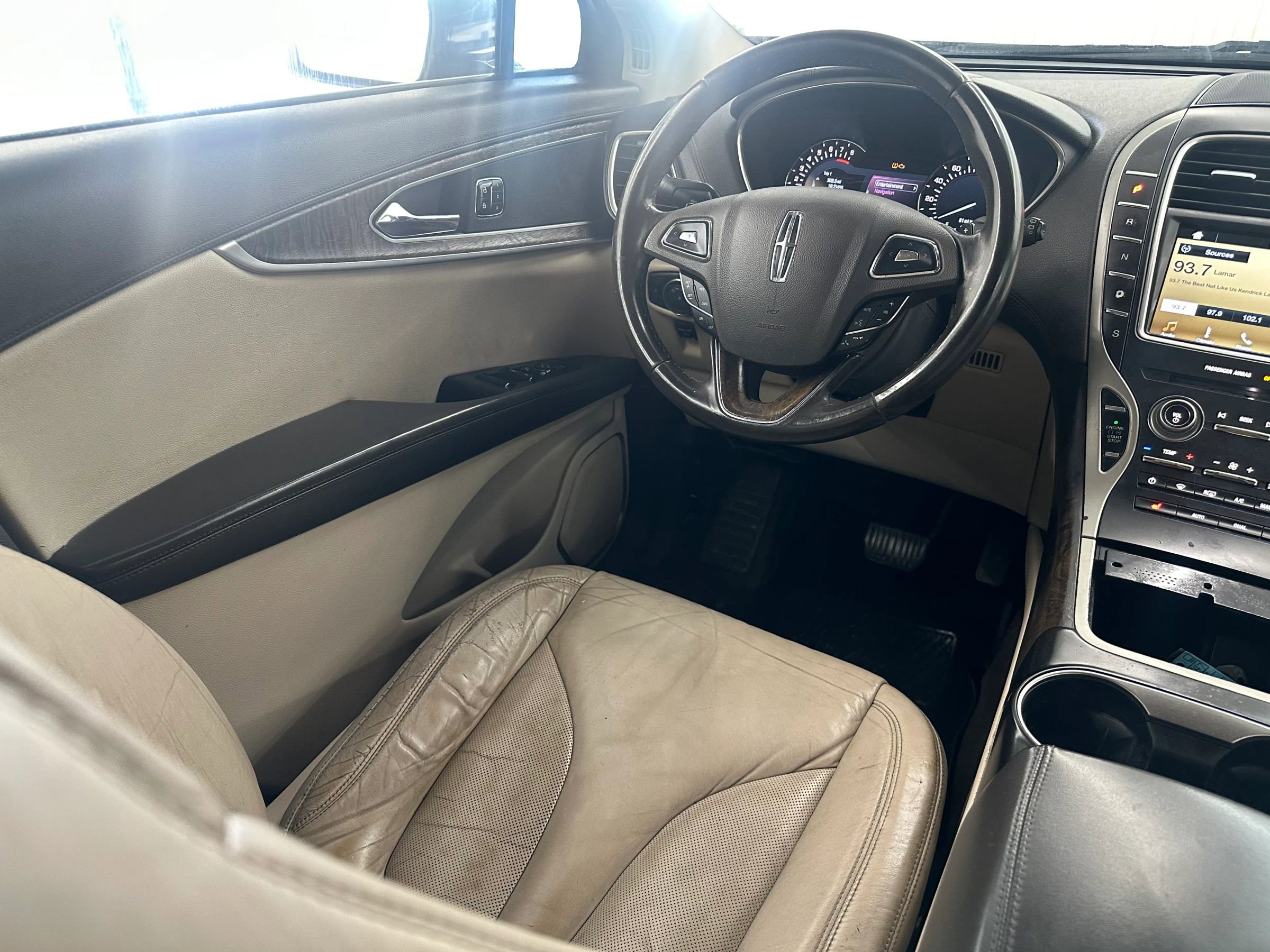 Used 2016 Lincoln MKX Select w/ Select Plus Package image 15