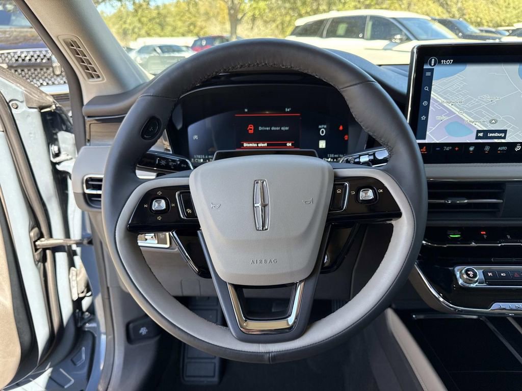 Used 2023 Lincoln Corsair Reserve w/ Equipment Group 202A image 27