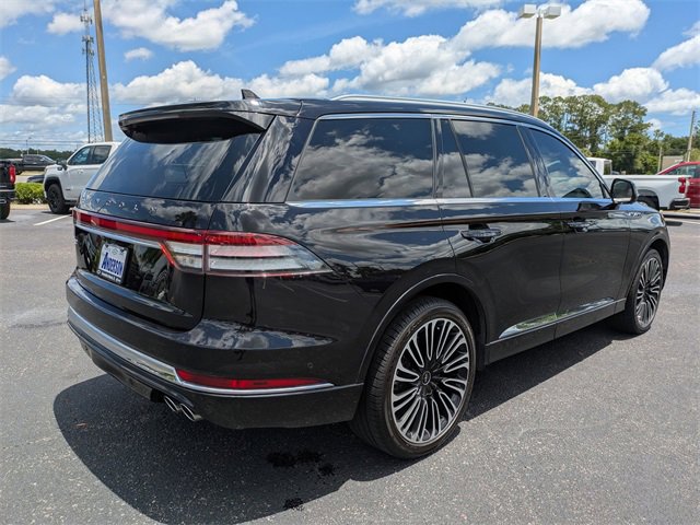 Used 2023 Lincoln Aviator Black Label w/ Dynamic Handling Package image 4