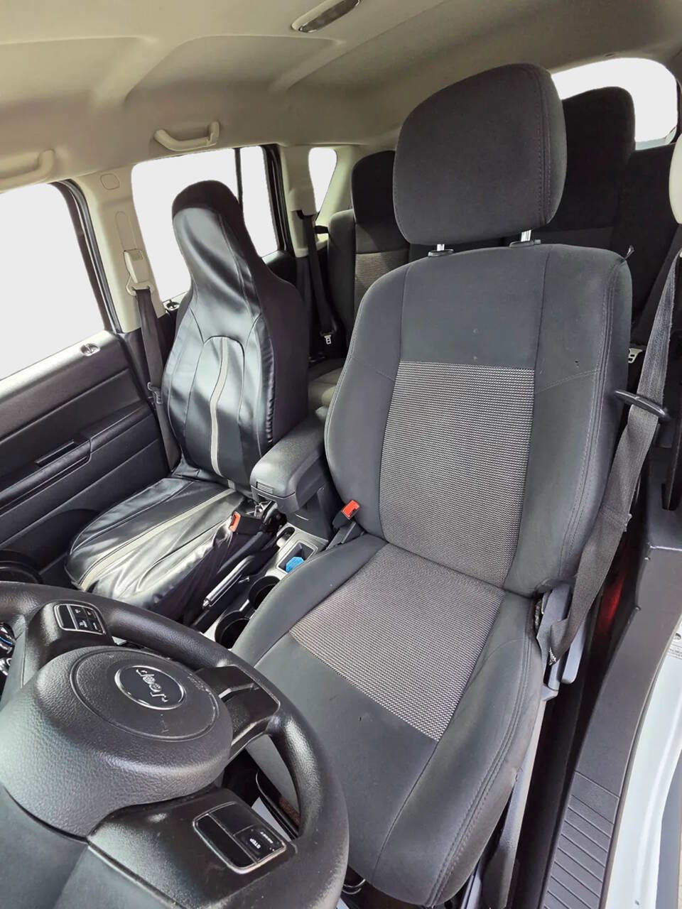 Used 2014 Jeep Compass Sport w/ Power Value Group FWD image 10