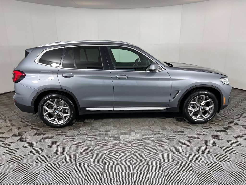 Certified 2024 BMW X3 xDrive30i w/ Premium Package image 3