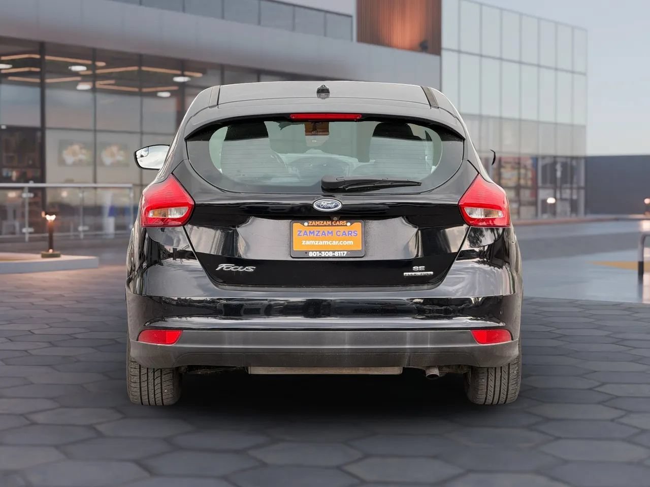 Used 2016 Ford Focus SE w/ SE Cold Weather Package FWD image 7