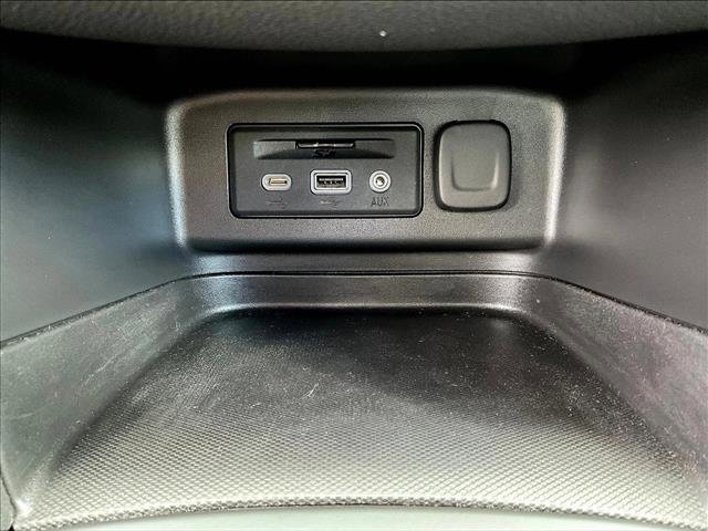 Used 2022 Chevrolet Equinox RS w/ RS Leather Package image 24