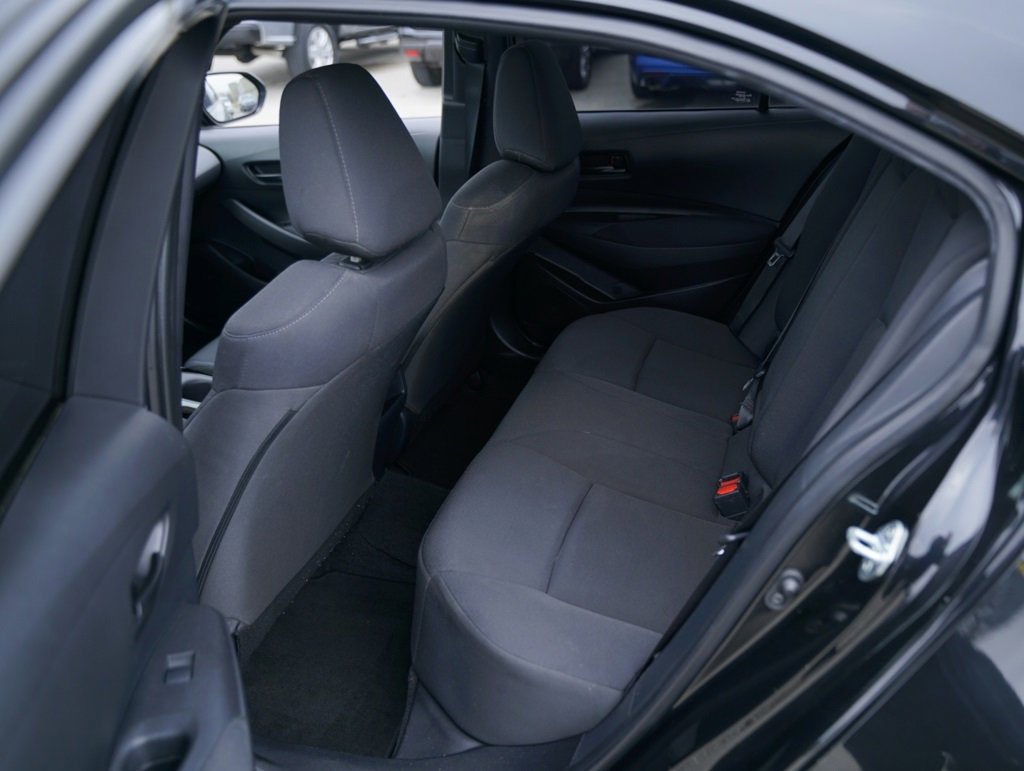 Used 2022 Toyota Corolla LE image 24