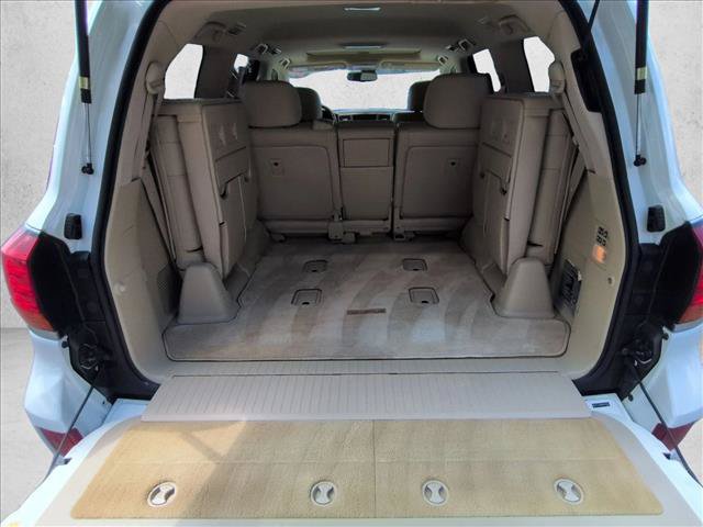 Used 2009 Lexus LX 570 4WD image 6