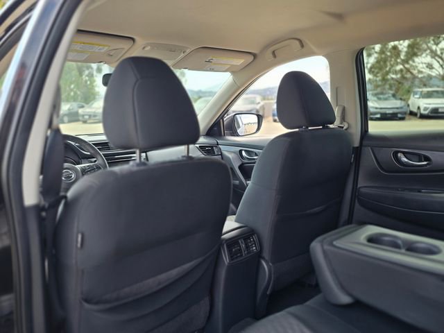 Used 2019 Nissan Rogue SV image 18