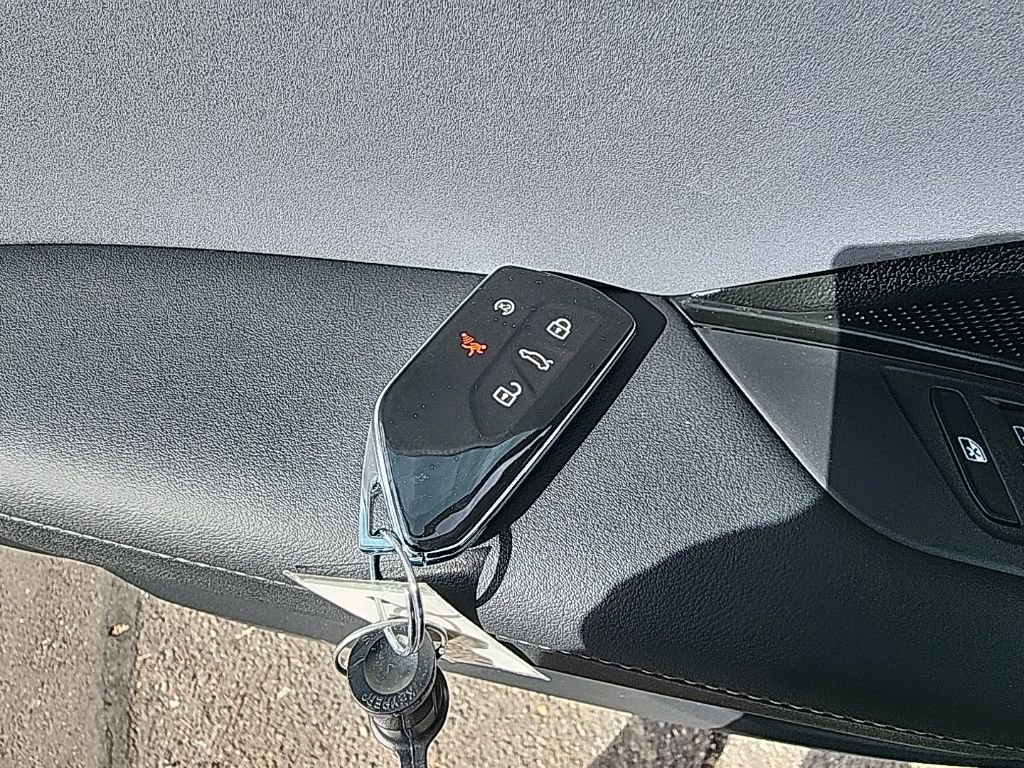 New 2026 Volkswagen Tiguan SE R-Line image 27