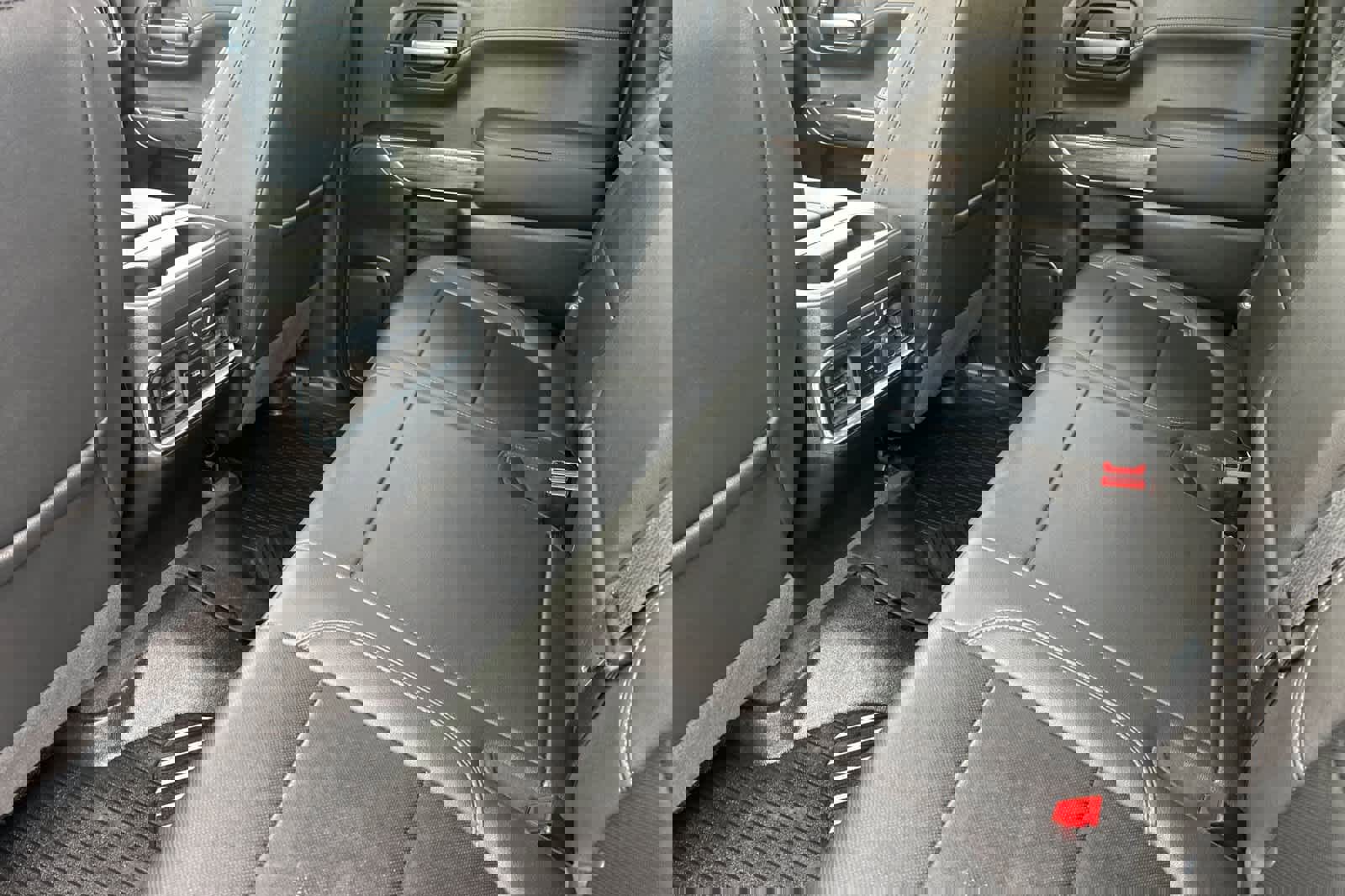 Used 2021 Chevrolet Silverado 1500 LTZ w/ Technology Package image 4