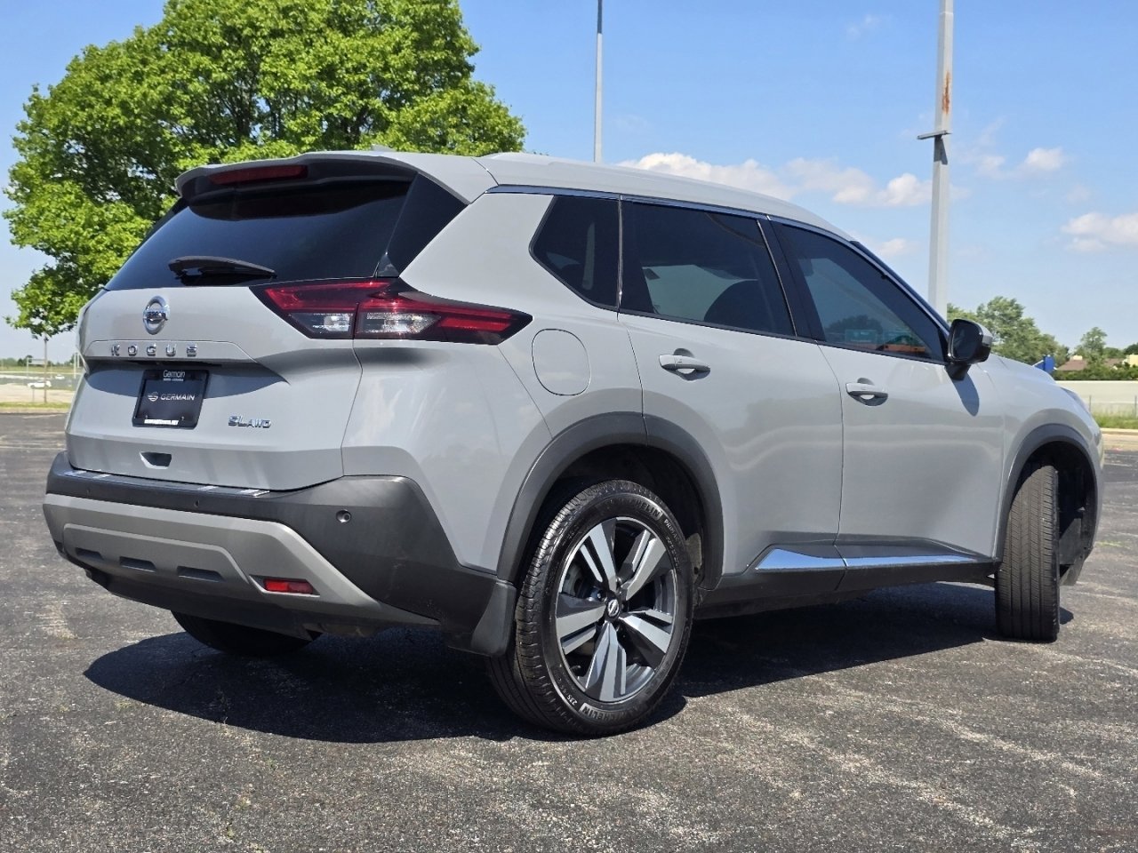 Used 2021 Nissan Rogue SL AWD/4WD image 15