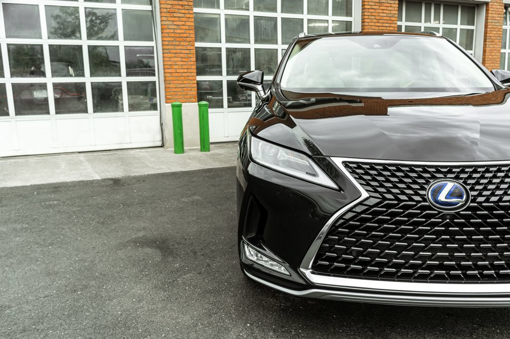 Used 2022 Lexus RX 450hL AWD w/ Premium Package image 36