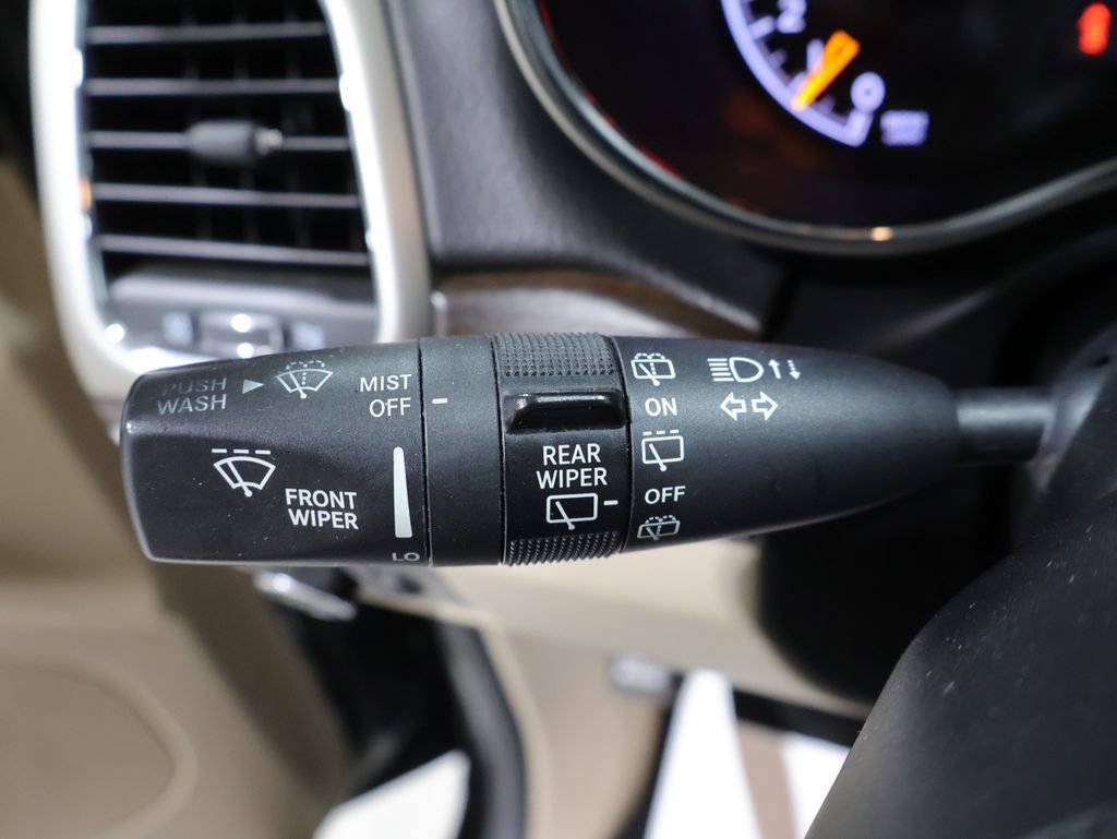 Used 2014 Jeep Grand Cherokee Limited w/ Trailer Tow Group IV AWD/4WD image 44