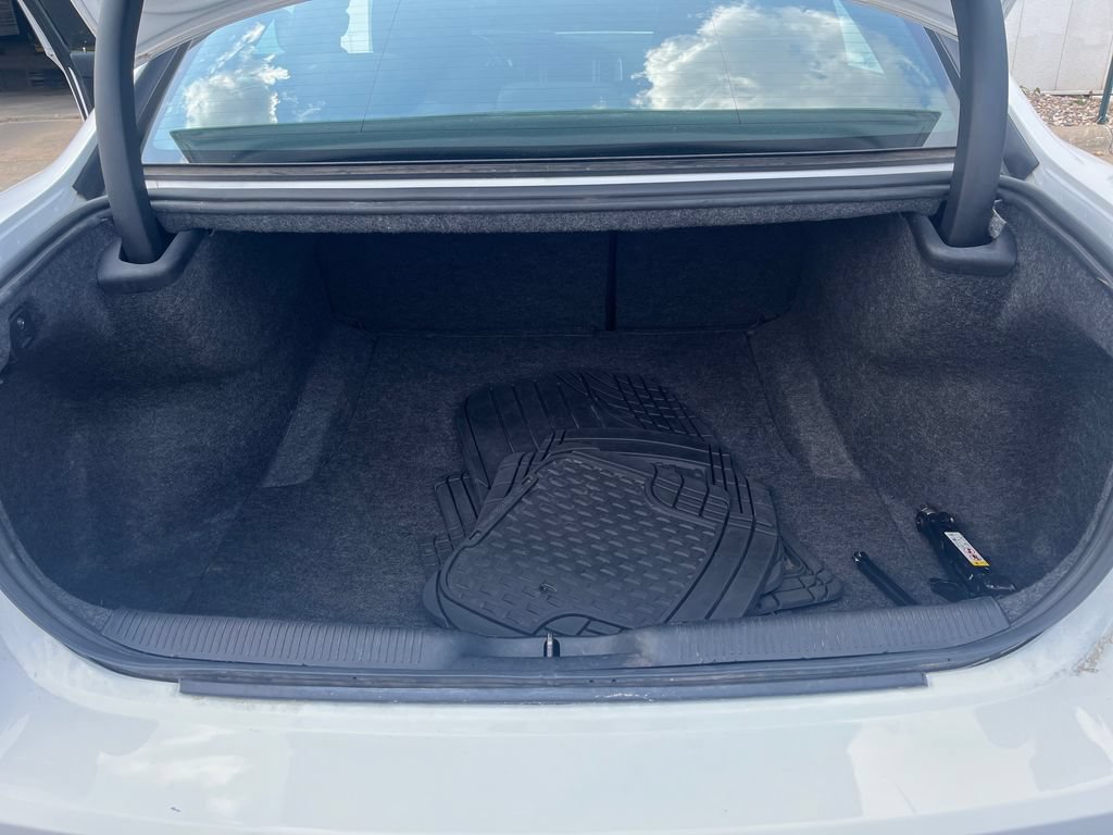 Used 2022 Dodge Charger SXT RWD image 23