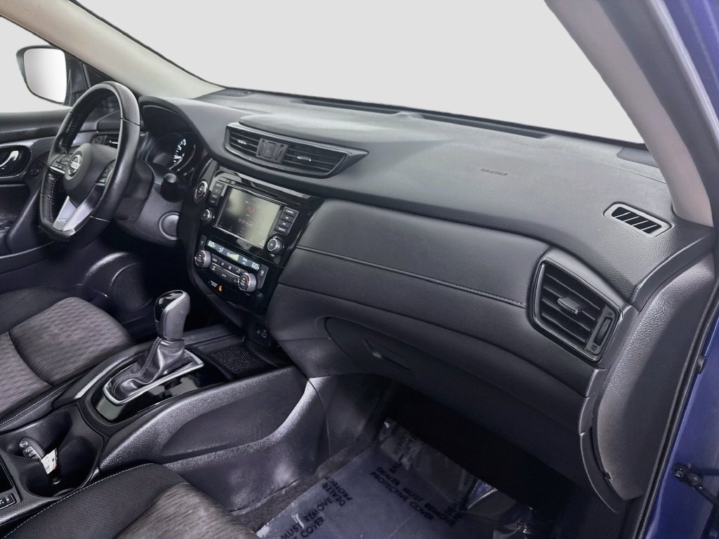 Used 2020 Nissan Rogue SV FWD image 29