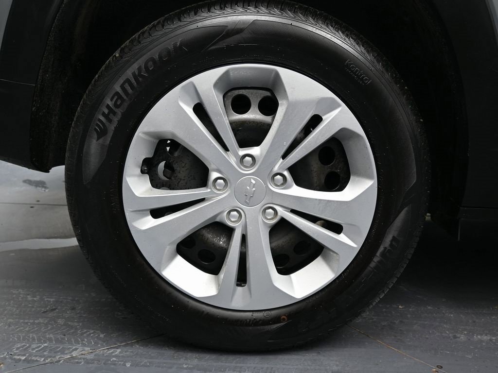 Used 2024 Chevrolet Trax LS w/ Driver Confidence Package image 13