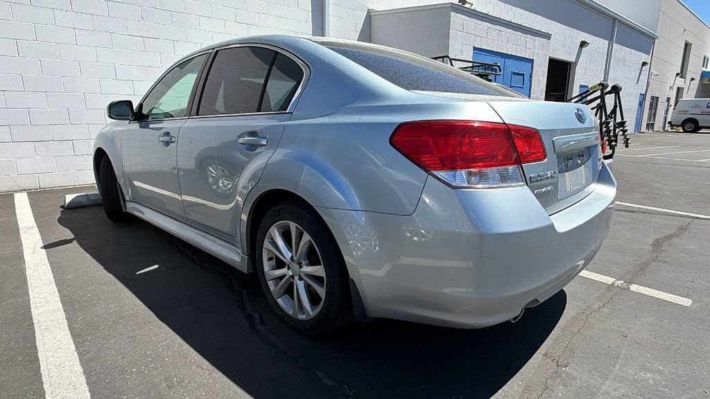 Used 2013 Subaru Legacy 2.5i Premium AWD/4WD image 3