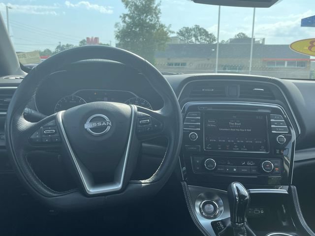 Used 2023 Nissan Maxima Platinum w/ Sport Mat Group FWD image 16