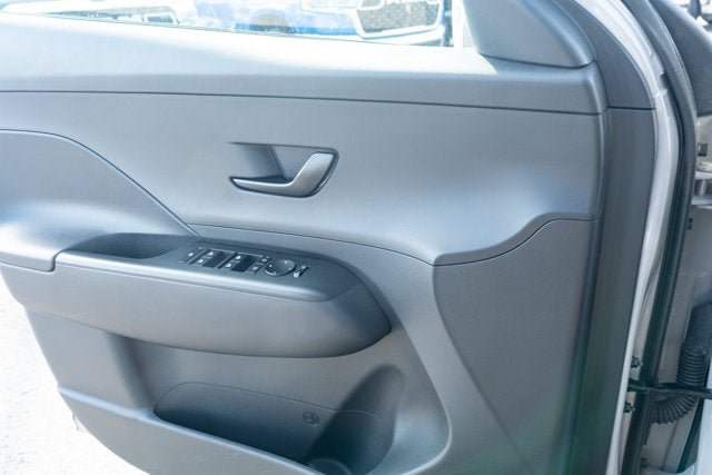 Used 2025 Hyundai Kona SEL AWD/4WD image 26