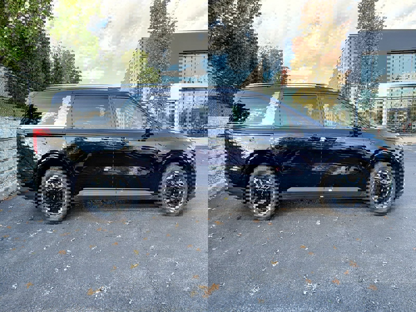 New 2026 Kia Carnival EX image 7