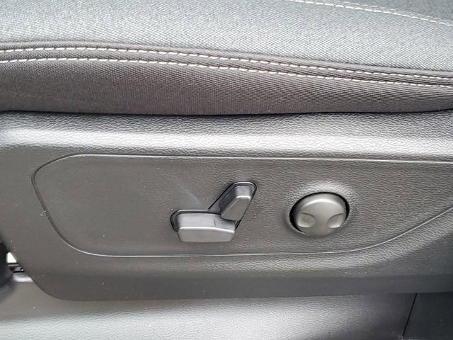 New 2026 RAM 1500 4x4 Crew Cab image 12