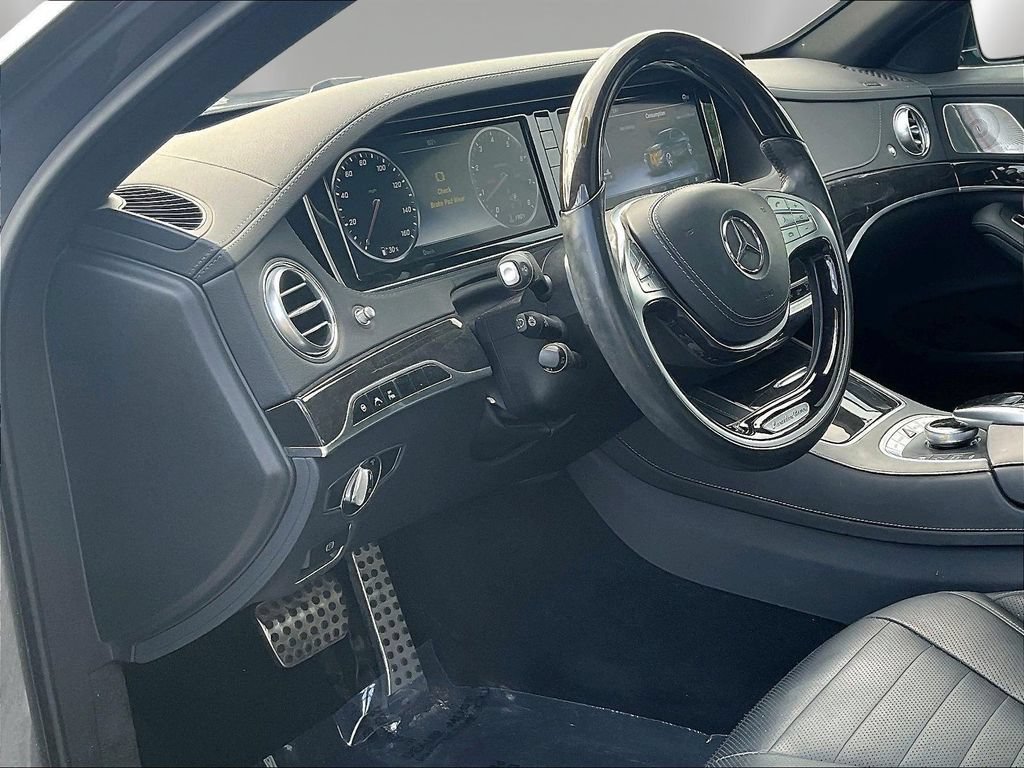 Used 2017 Mercedes-Benz S 550 4MATIC Sedan image 16